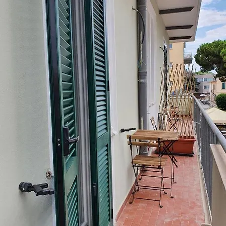 Affittacamere Casa Cynda Follonica Extérieur photo